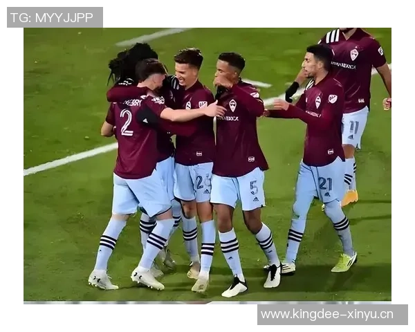 乌克兰足球明星的崛起与成就解析及其在国际赛场的影响力 乌克兰足球明星的崛起与成就解析及其在国际赛场的影响力