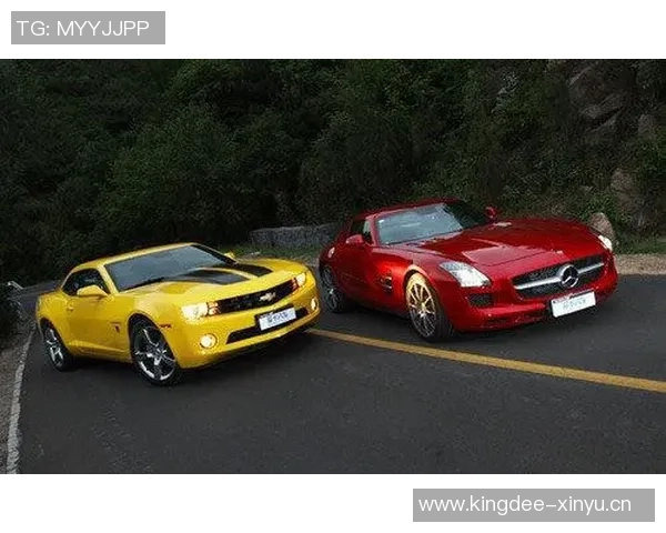 足球明星们的豪华跑车之旅揭秘与他们的速度激情碰撞 足球明星们的豪华跑车之旅揭秘与他们的速度激情碰撞