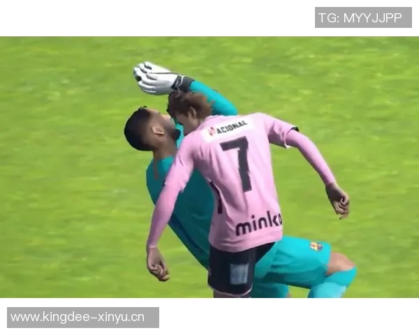 足球明星强吻女记者事件引发热议引关注背后真相曝光 足球明星强吻女记者事件引发热议引关注背后真相曝光