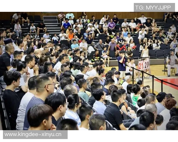 重庆篮球队比赛经验的创新与变革引发热议探讨