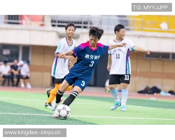 不为女色所动的足球明星们展现真挚的竞技精神与职业操守 不为女色所动的足球明星们展现真挚的竞技精神与职业操守