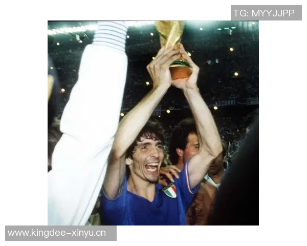 著名足球明星皮的传奇人生与辉煌成就全景回顾